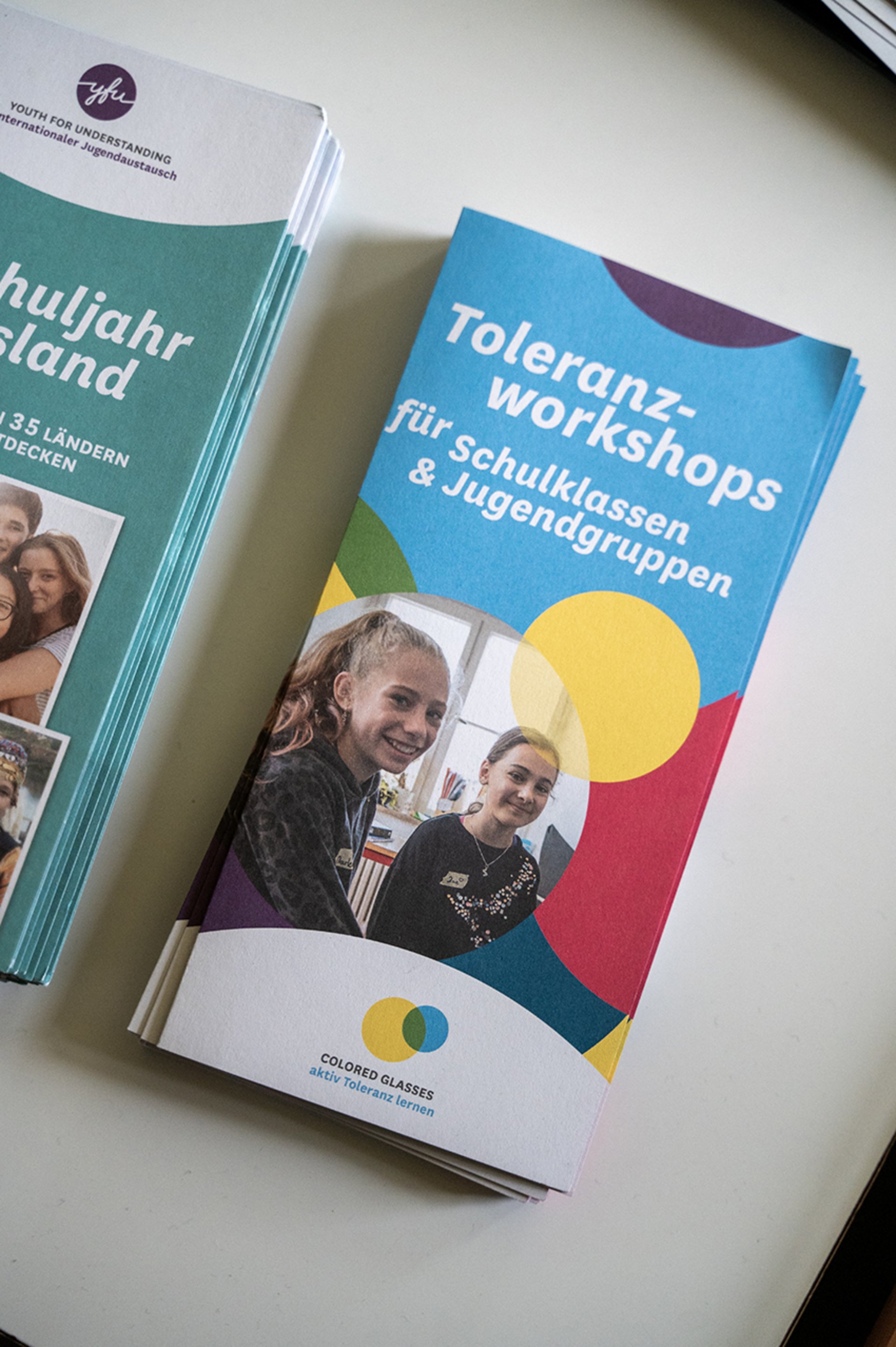 Flyer beim Friedenstag 2026