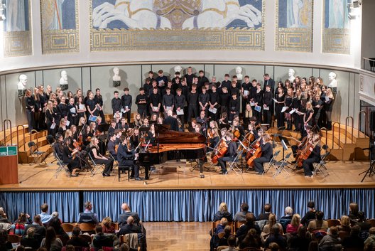 Das Orchester beim Weihnachtskonzert